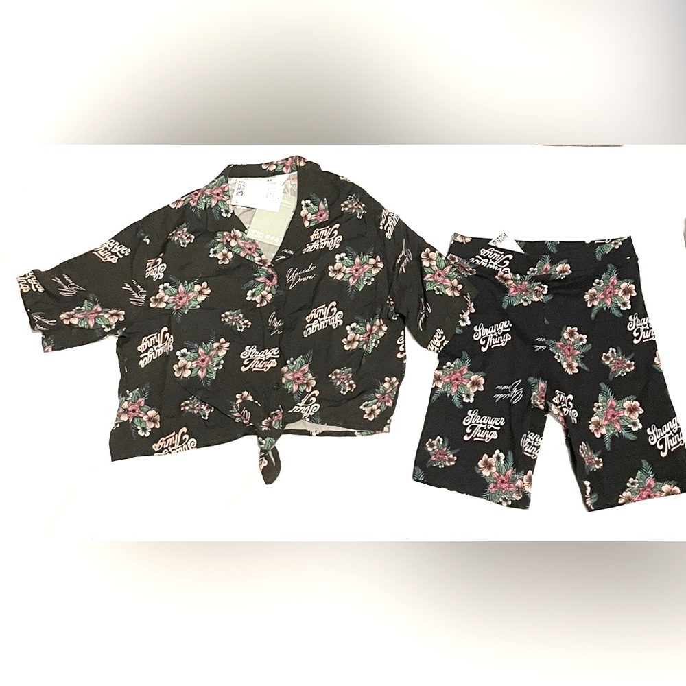 SzUS14H&M 2pc tie-detail printed blouse&printed bike short(Netflix strangers